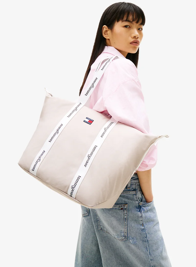 TOMMY JEANS Essential Repeat Logo Tote Bag